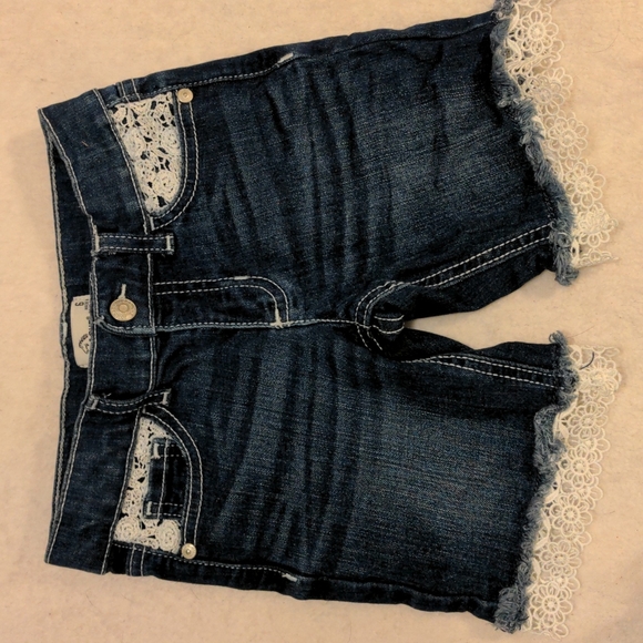Old Navy Other - Lace trimmed shorts outfit